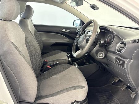 2021-Kia-Pegas-14-LX_9