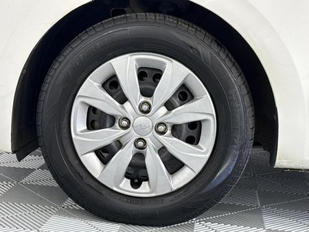 2021-Kia-Pegas-14-LX_4