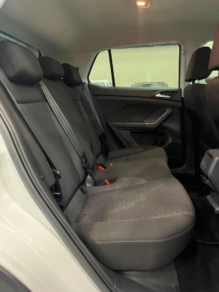 2019-Volkswagen-T-Cross-10-TSI-Comfortline-Auto_11