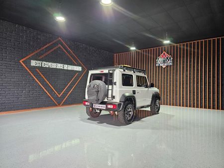 2020-Suzuki-Jimny-15-GLX_22