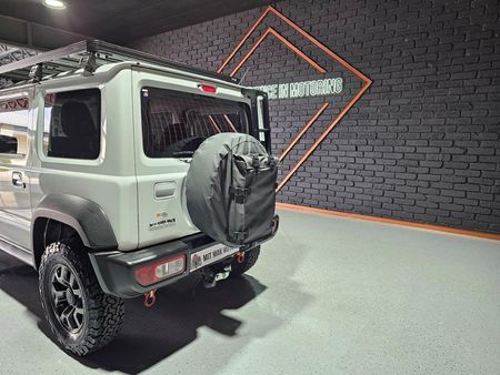 2020-Suzuki-Jimny-15-GLX_24