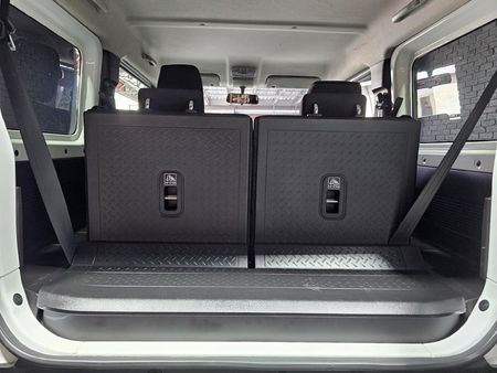 2020-Suzuki-Jimny-15-GLX_25