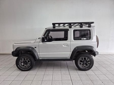 2018-Suzuki-Jimny-15-GLX_2