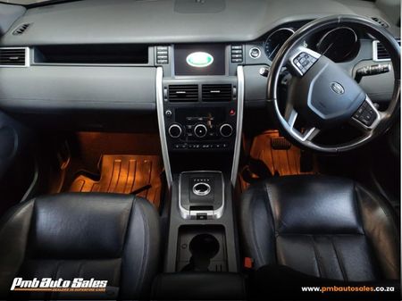 2017-Land-Rover-Discovery-Sport-20i4-D-HSE_10