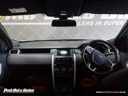 2017-Land-Rover-Discovery-Sport-20i4-D-HSE_12