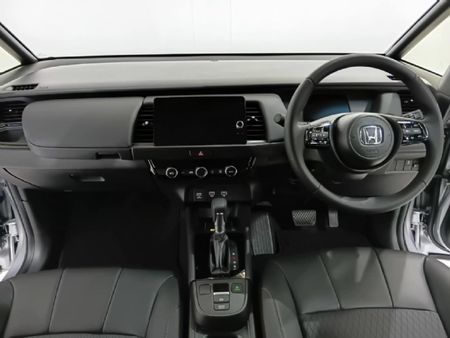 2026-Honda-Fit-15-Hybrid-e-CVT_10