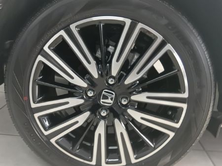 2026-Honda-Fit-15-Hybrid-e-CVT_12