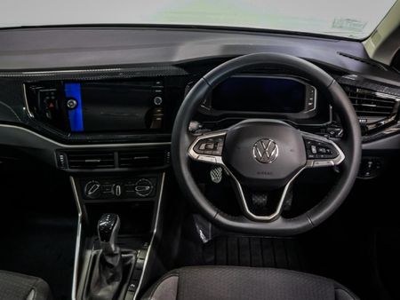 2026-Volkswagen-Polo-10-TSI-Life-Auto-DSG_17