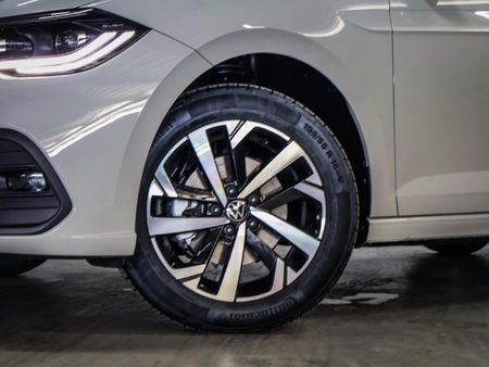 2026-Volkswagen-Polo-10-TSI-Life-Auto-DSG_8