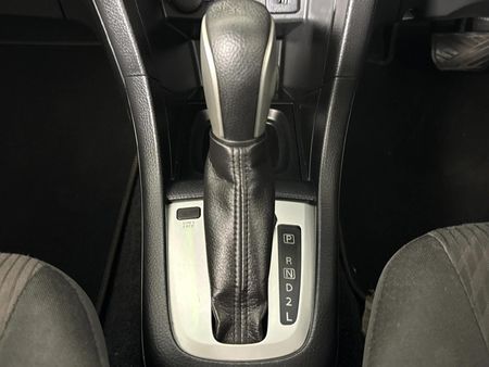 2017-Suzuki-Swift-12-GL-Auto_10