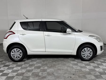 2017-Suzuki-Swift-12-GL-Auto_16