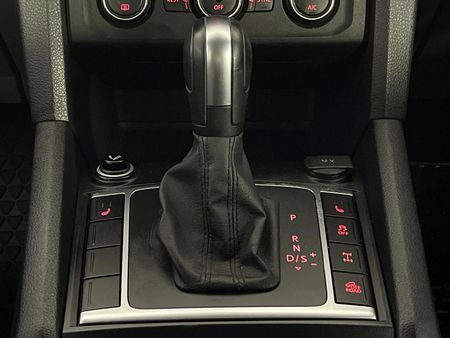 2019-Volkswagen-Amarok-20-BiTDI-Highline-132kW-Auto-Double-Cab_7