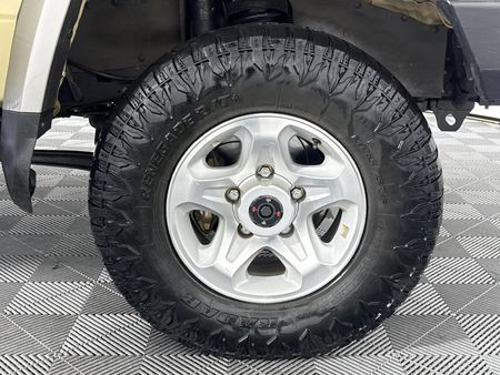 2023-Toyota-Land-Cruiser-79-45-D-Double-Cab_5