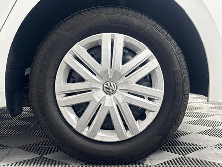 2019-Volkswagen-Polo-10-TSI-Trendline_6