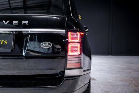 2015-Land-Rover-Range-Rover-30-TD-V6-Vogue_14