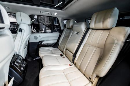 2015-Land-Rover-Range-Rover-30-TD-V6-Vogue_15