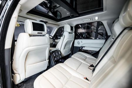 2015-Land-Rover-Range-Rover-30-TD-V6-Vogue_16