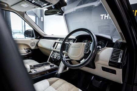2015-Land-Rover-Range-Rover-30-TD-V6-Vogue_20