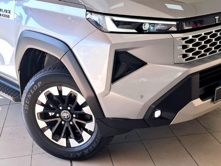 2026-Toyota-Hilux-28-GD-6-RB-Raider-X-Auto-Extended-Cab_5