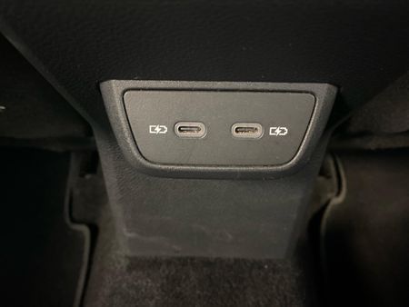 2025-Volkswagen-Polo-10-TSI-Life-Auto-DSG_17