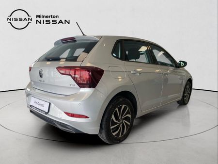 2025-Volkswagen-Polo-10-TSI-Life-Auto-DSG_3