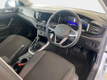 2025-Volkswagen-Polo-10-TSI-Life-Auto-DSG_7