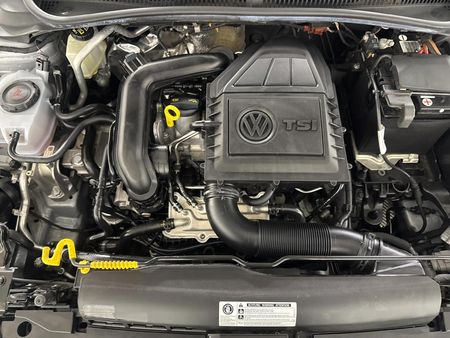 2019-Volkswagen-Polo-10-TSI-Comfortline_13