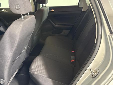 2019-Volkswagen-Polo-10-TSI-Comfortline_3