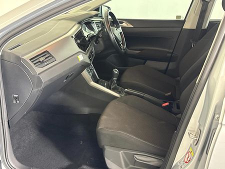 2019-Volkswagen-Polo-10-TSI-Comfortline_8