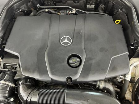 2016-Mercedes-Benz-GLC-250d-Off-Road_11