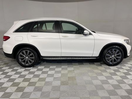2016-Mercedes-Benz-GLC-250d-Off-Road_15