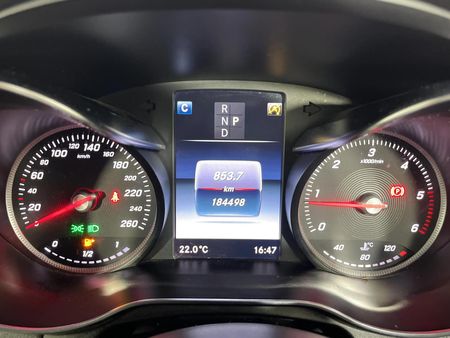 2016-Mercedes-Benz-GLC-250d-Off-Road_2