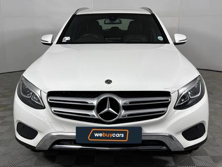 2018-Mercedes-Benz-GLC-220d_14