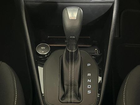 2021-Ford-Fiesta-10-EcoBoost-Titanium-Auto-5-dr_10