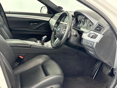 2014-BMW-5-Series-530d-M-Sport-Auto_9