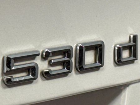 2014-BMW-5-Series-530d-M-Sport-Auto_11