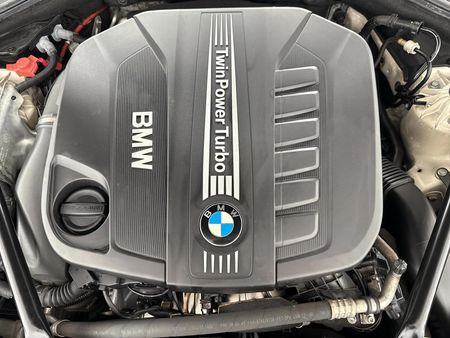 2014-BMW-5-Series-530d-M-Sport-Auto_13