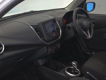 2026-Toyota-Vitz-10-XR-AMT_14