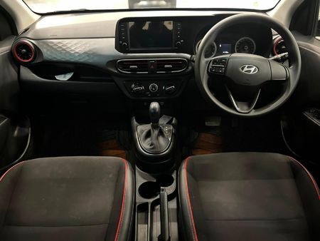 2024-Hyundai-Grand-i10-12-Motion-Auto_9