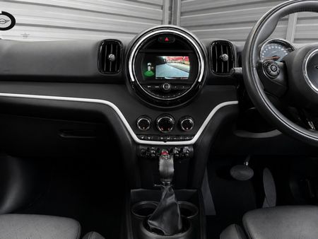 2019-MINI-Countryman-Cooper-S-Auto_15