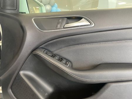 2014-Mercedes-Benz-B-Class-B-180-BE-Auto_13
