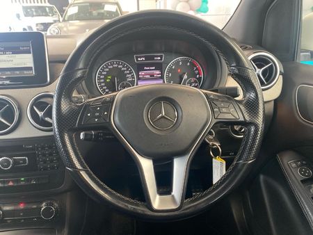 2014-Mercedes-Benz-B-Class-B-180-BE-Auto_14