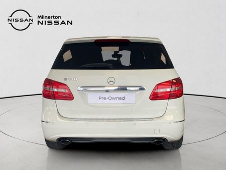 2014-Mercedes-Benz-B-Class-B-180-BE-Auto_4