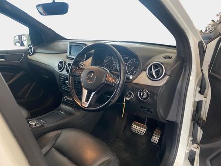 2014-Mercedes-Benz-B-Class-B-180-BE-Auto_7