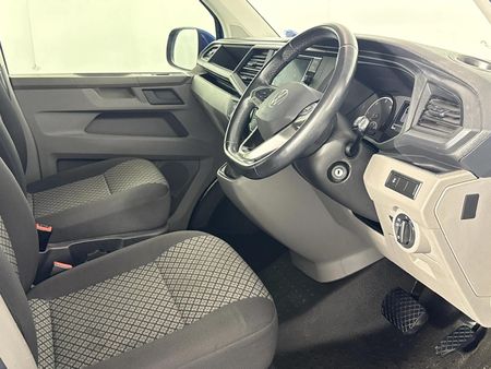 2022-Volkswagen-Kombi-T61-20-TDI-110kW-Auto-Trendline_9