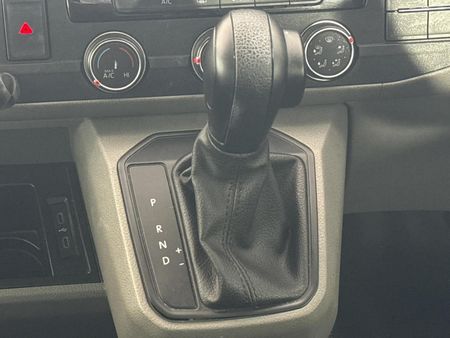 2022-Volkswagen-Kombi-T61-20-TDI-110kW-Auto-Trendline_10