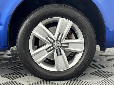 2022-Volkswagen-Kombi-T61-20-TDI-110kW-Auto-Trendline_5