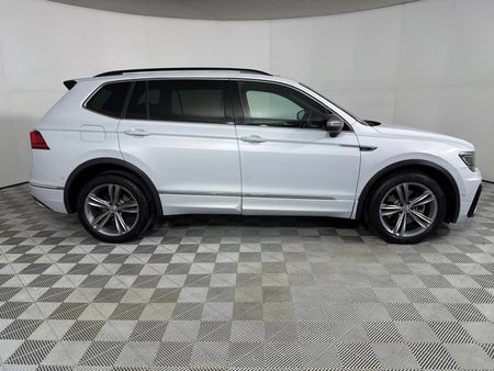 2019-Volkswagen-Tiguan-Allspace-20-TSI-Comfortline-4Motion-Auto-132kW_16
