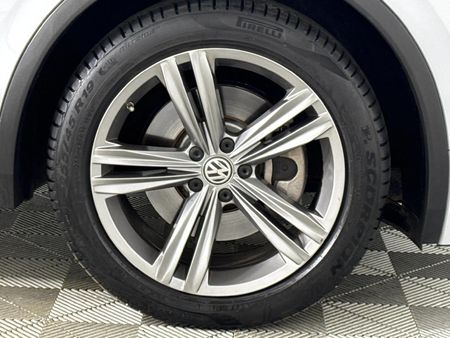 2019-Volkswagen-Tiguan-Allspace-20-TSI-Comfortline-4Motion-Auto-132kW_5