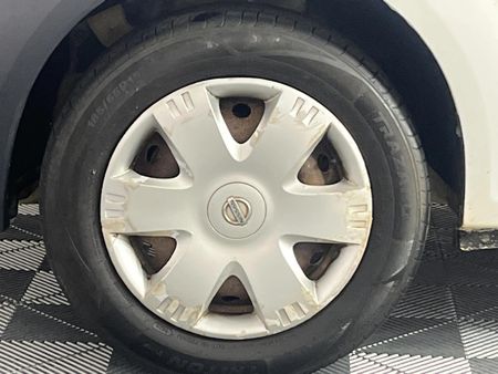 2014-Nissan-NP200-15-dCi-Safety-Pack_1